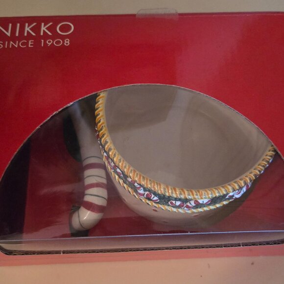 New in Box Nikko 2-pc. Christmas Dip Set Candy Cane Pattern - Picture 3 of 11
